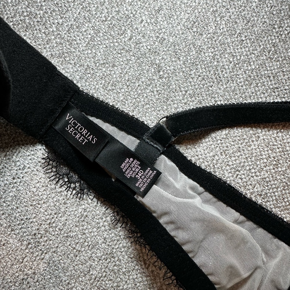 Victoria's Secret Bundle - Picture 3 of 9